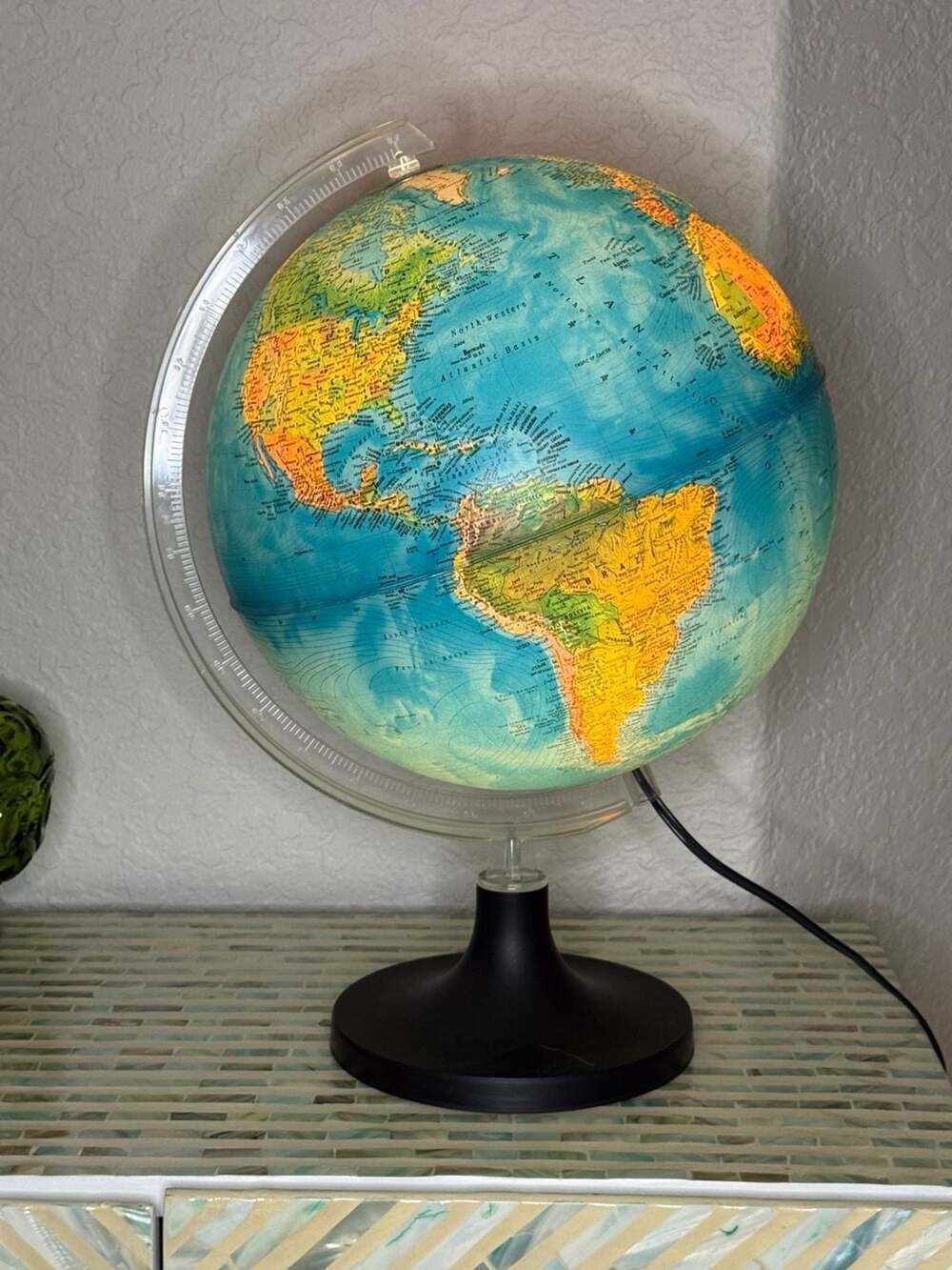 Rand McNally Illuminated World Globe Lamp
